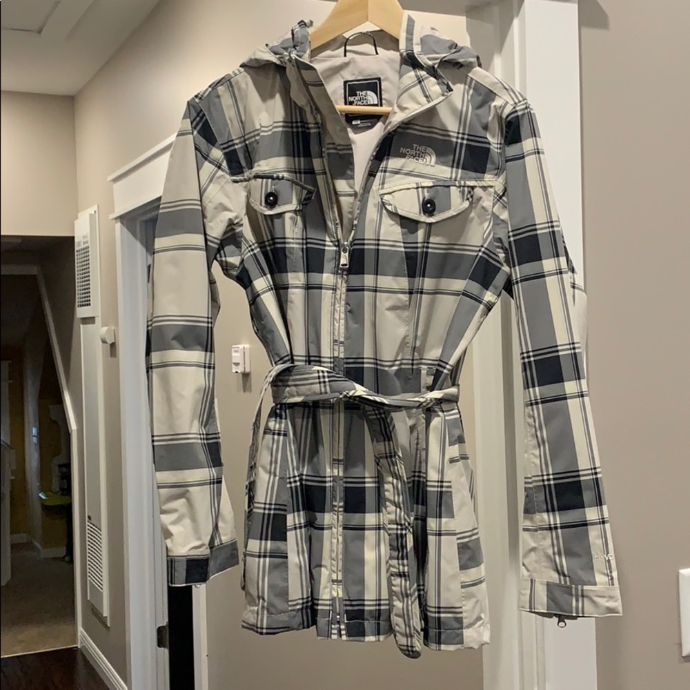 Women’s the north face spring/rain jacket